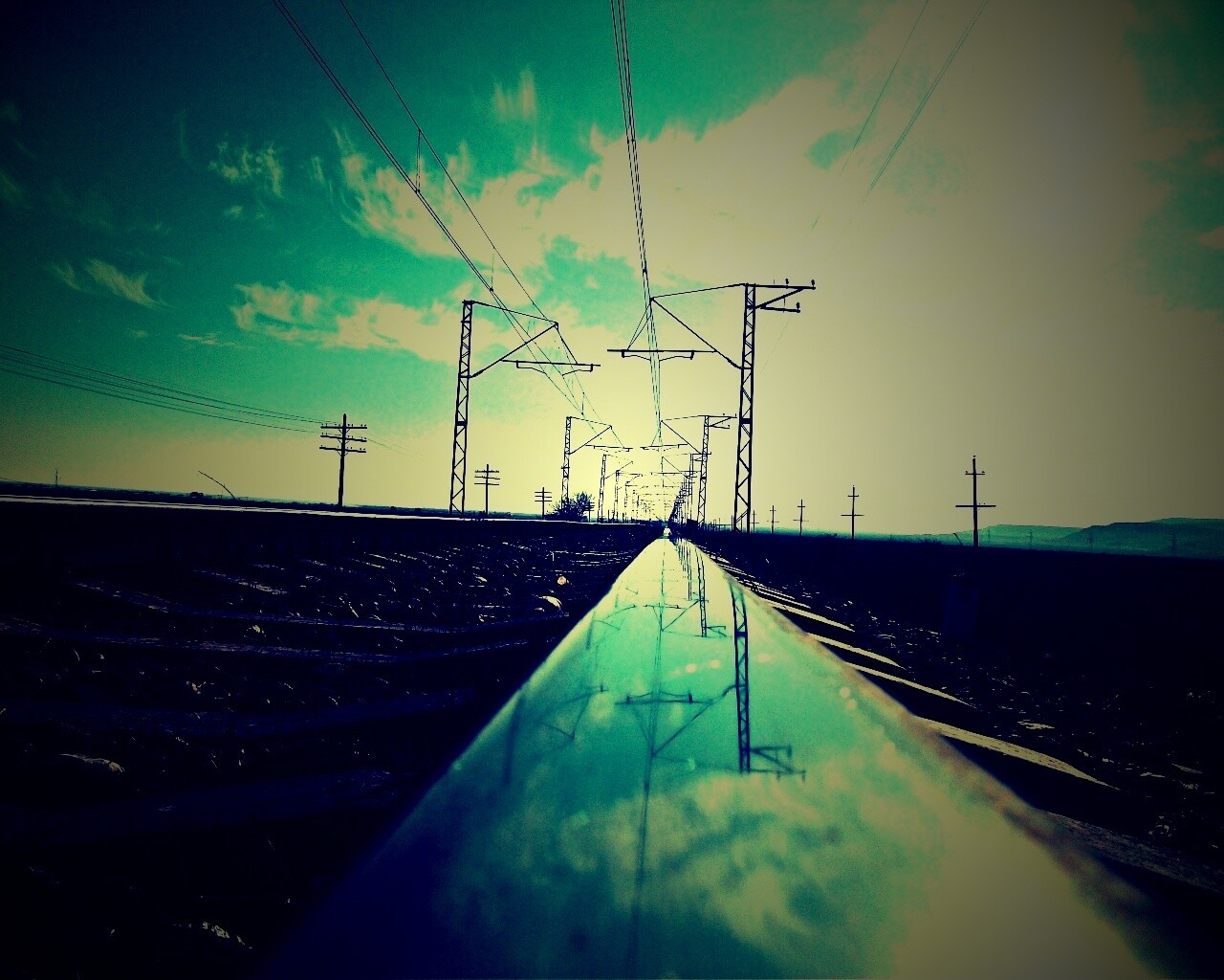 Фото вдоль железной дороги обои