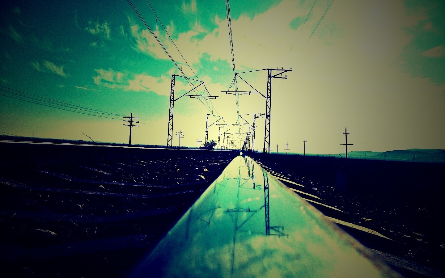 Фото вдоль железной дороги обои