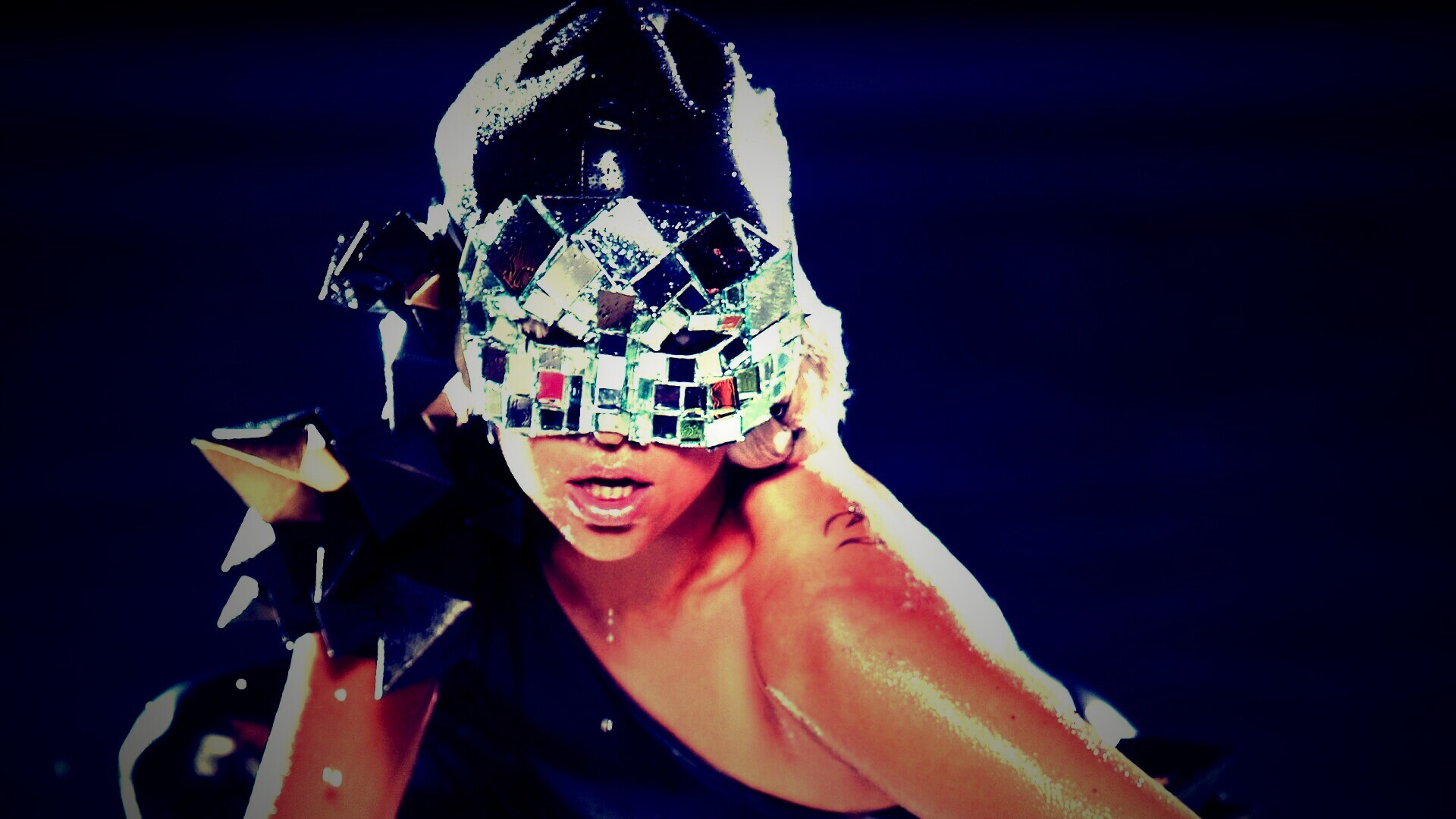 Караоке леди гага. Леди Гага. Леди Гага обои. Леди Гага сценические образы.
