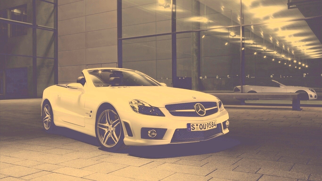 Белый мерседес с открытым верхом обои