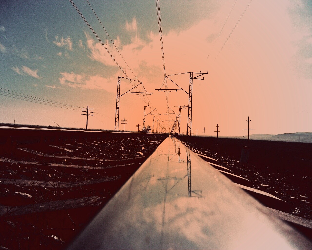 Фото вдоль железной дороги обои