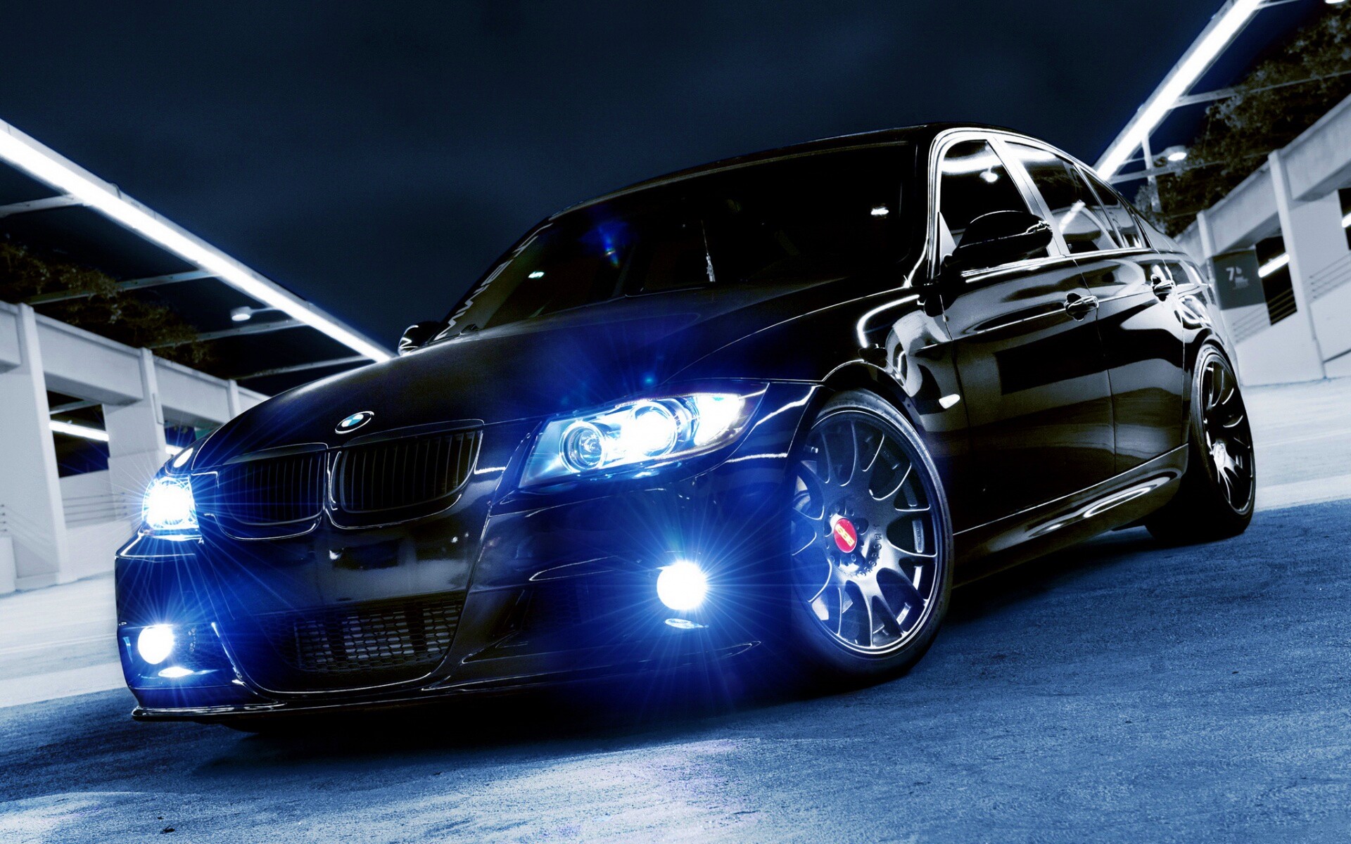 Чёрный БМВ обои