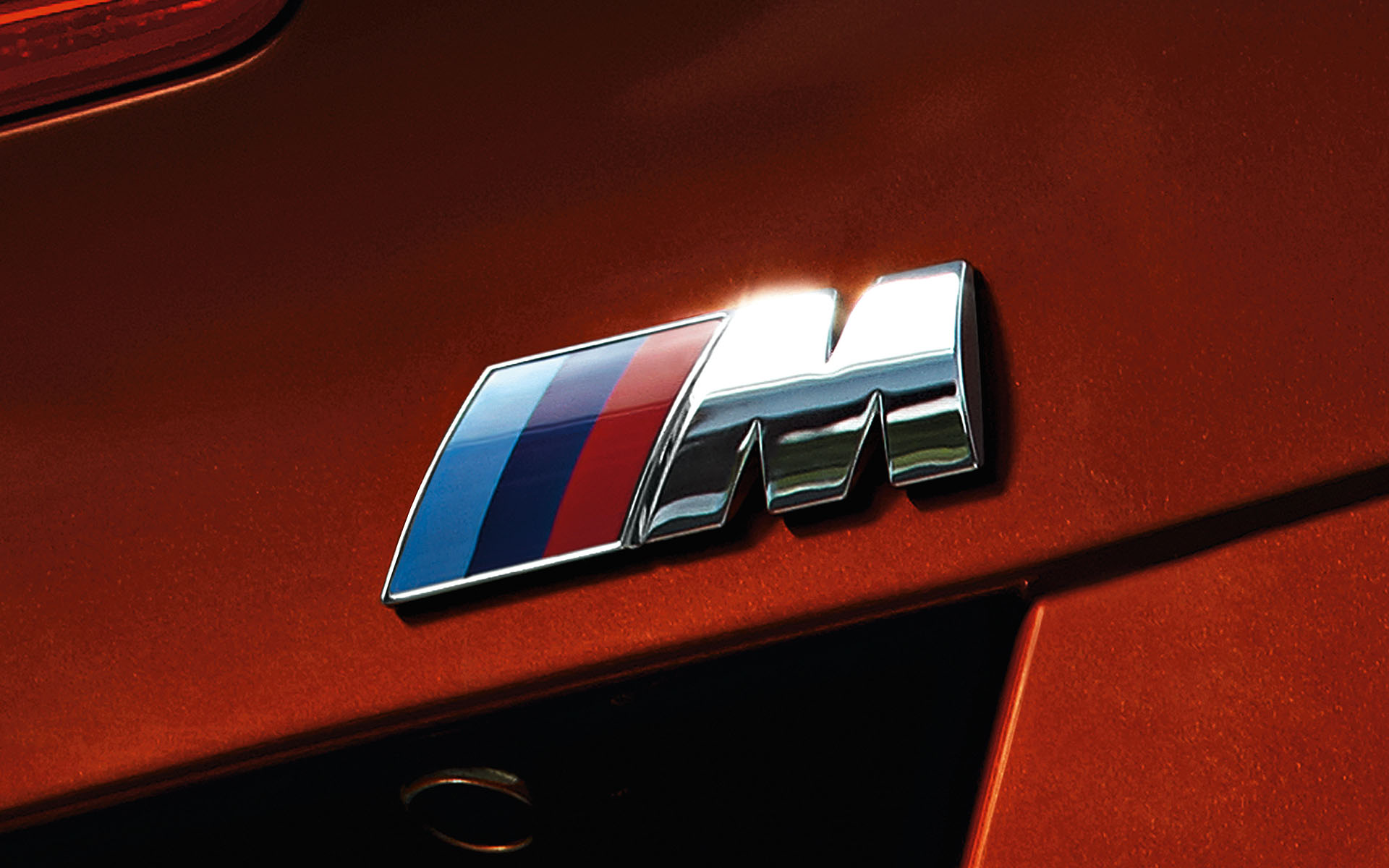 BMW M1 бесплатно