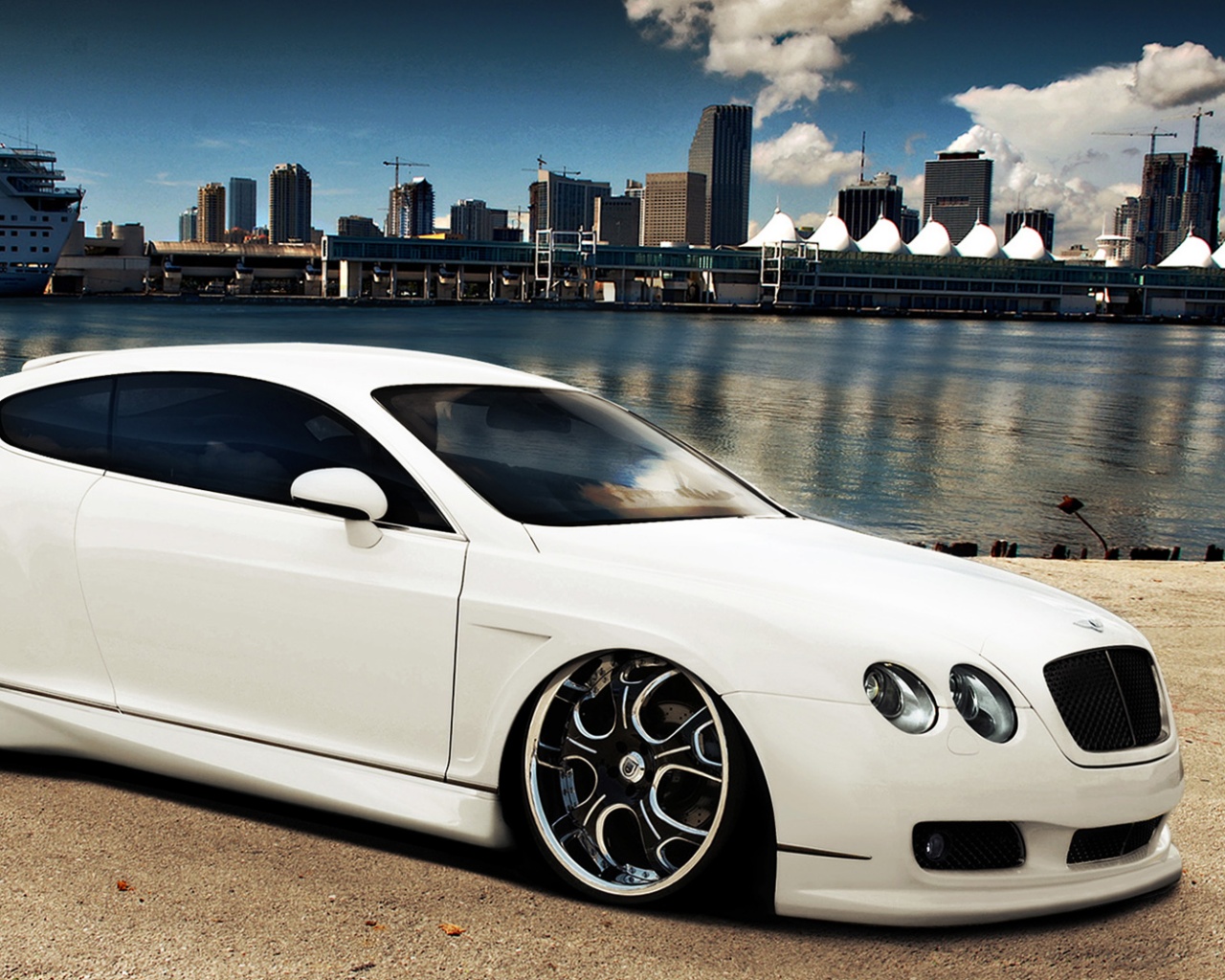 Bentley Continental GT обои