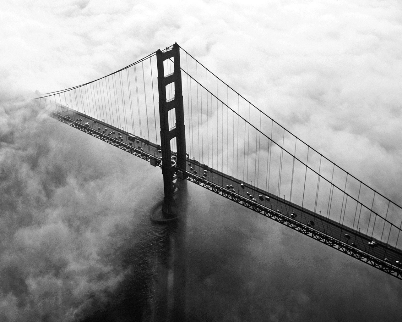 Мост Золотые ворота утопает в тумане обои
