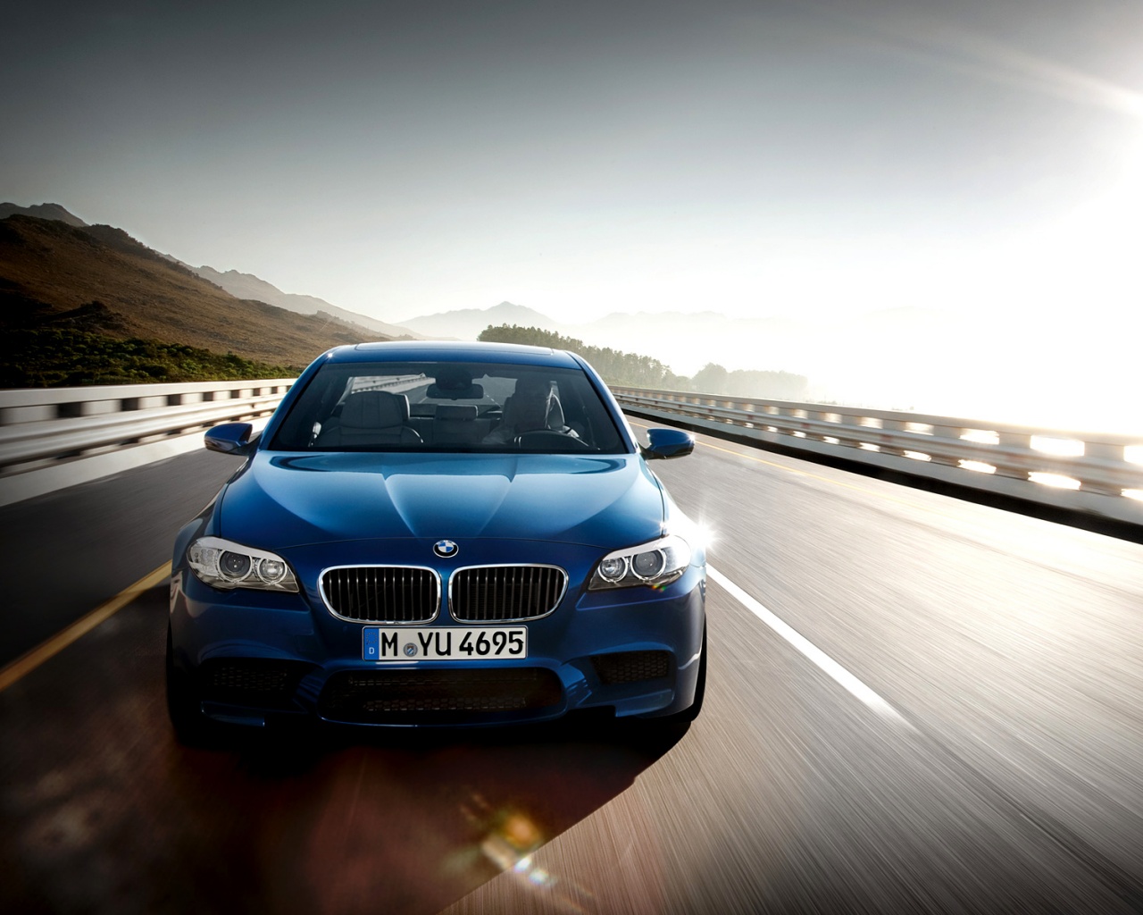 BMW синяя бесплатно
