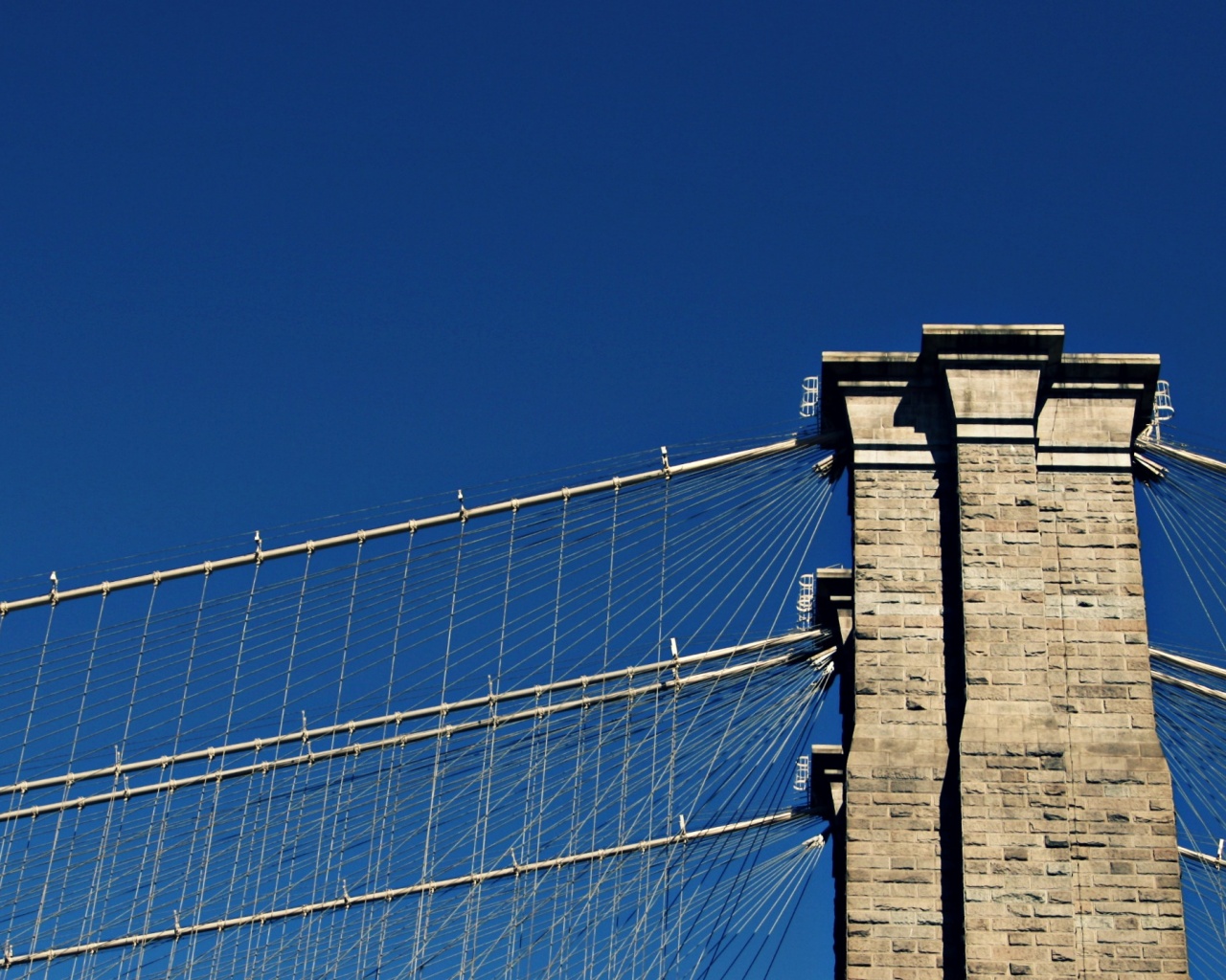 Одна из арок Бруклинского Моста обои