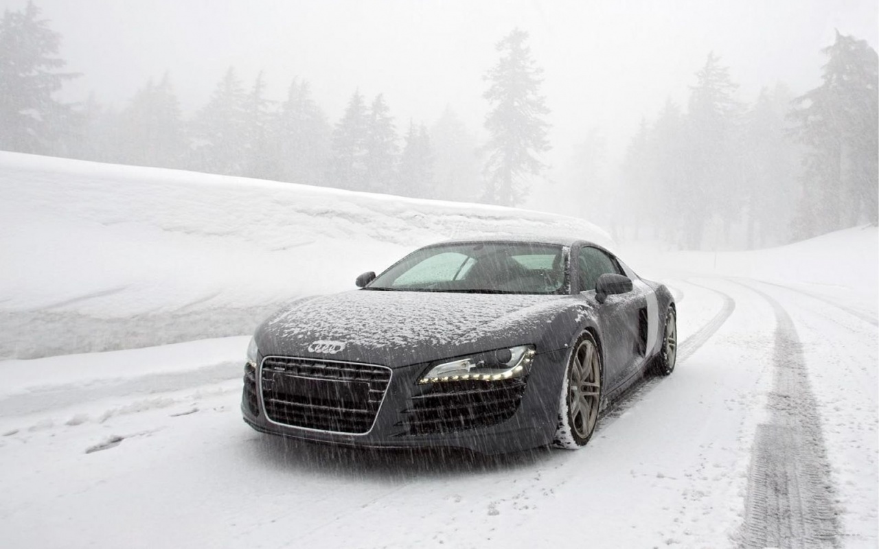 Audi R8 зимой обои