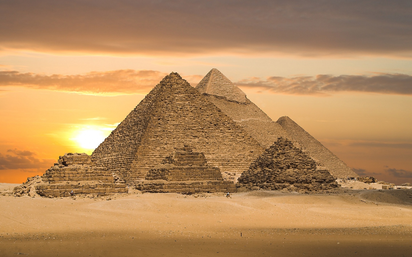 Великие пирамиды в Гизе обои
