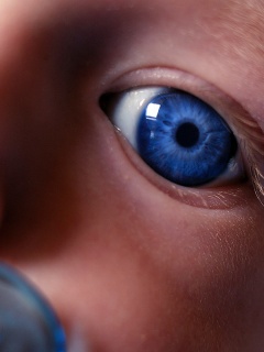 Синий глаз ребенка обои