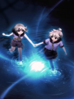 Девочки бегут по воде обои