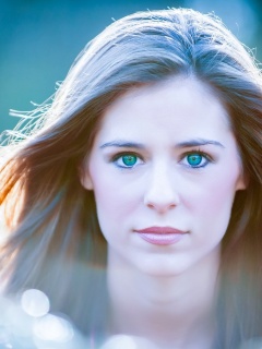 Девушка с голубыми глазами обои