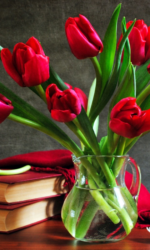 Букет красных тюльпанов обои
