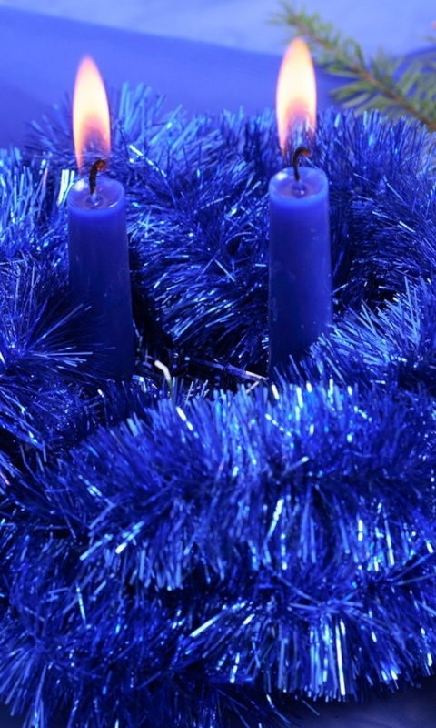 Свечки и новогодняя мишура обои