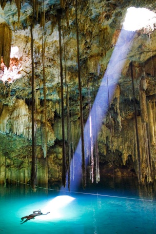 Пещера сталактитов обои