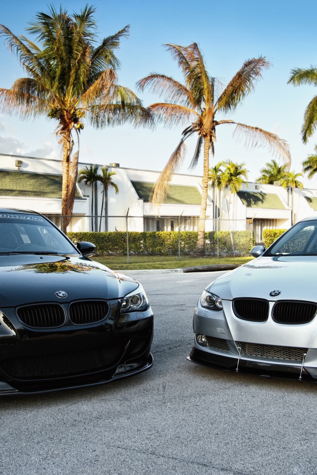 Чёрный и серебристый BMW обои