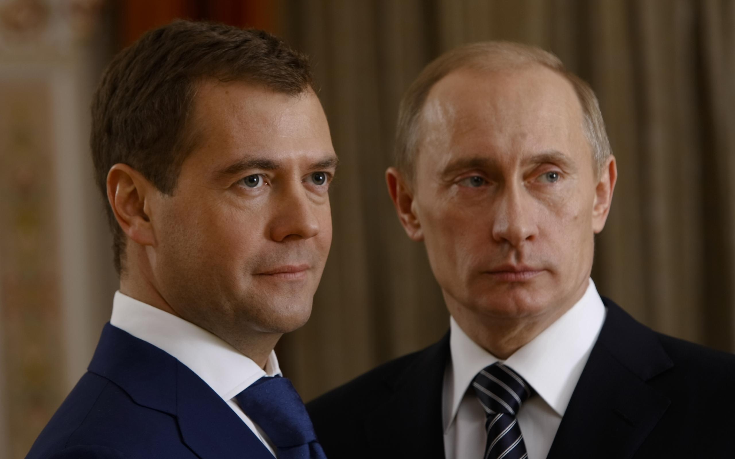 Путин и Медведев обои