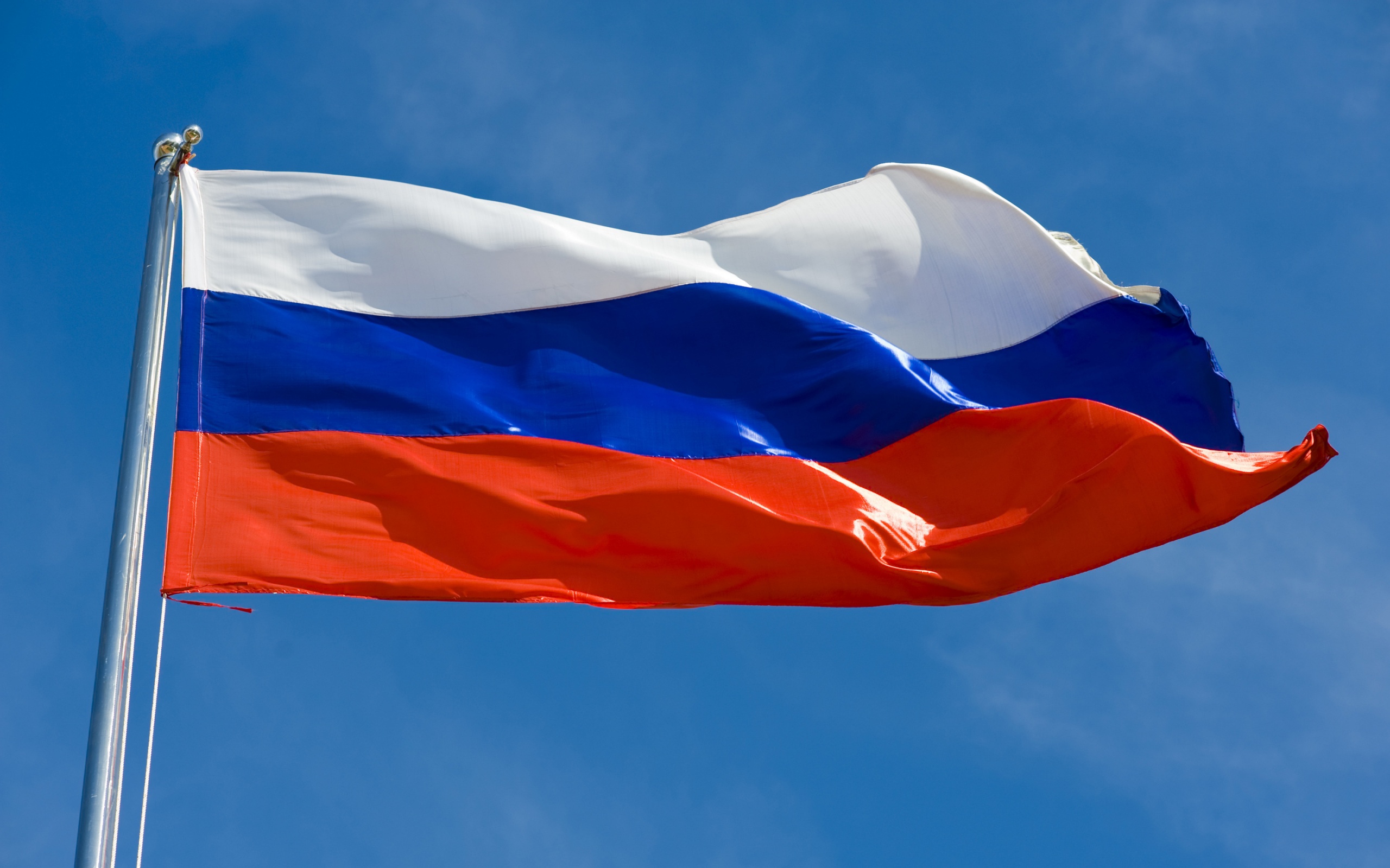 Флаг России на флагштоке обои