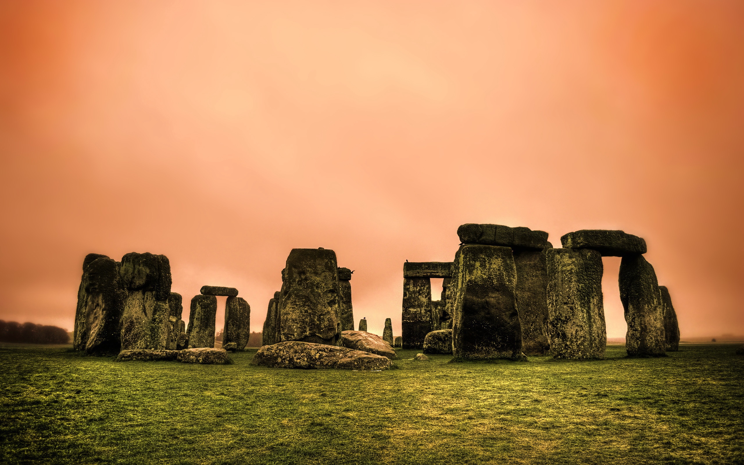 Famous Rock Group, Stonehenge, Wiltshire, England без смс