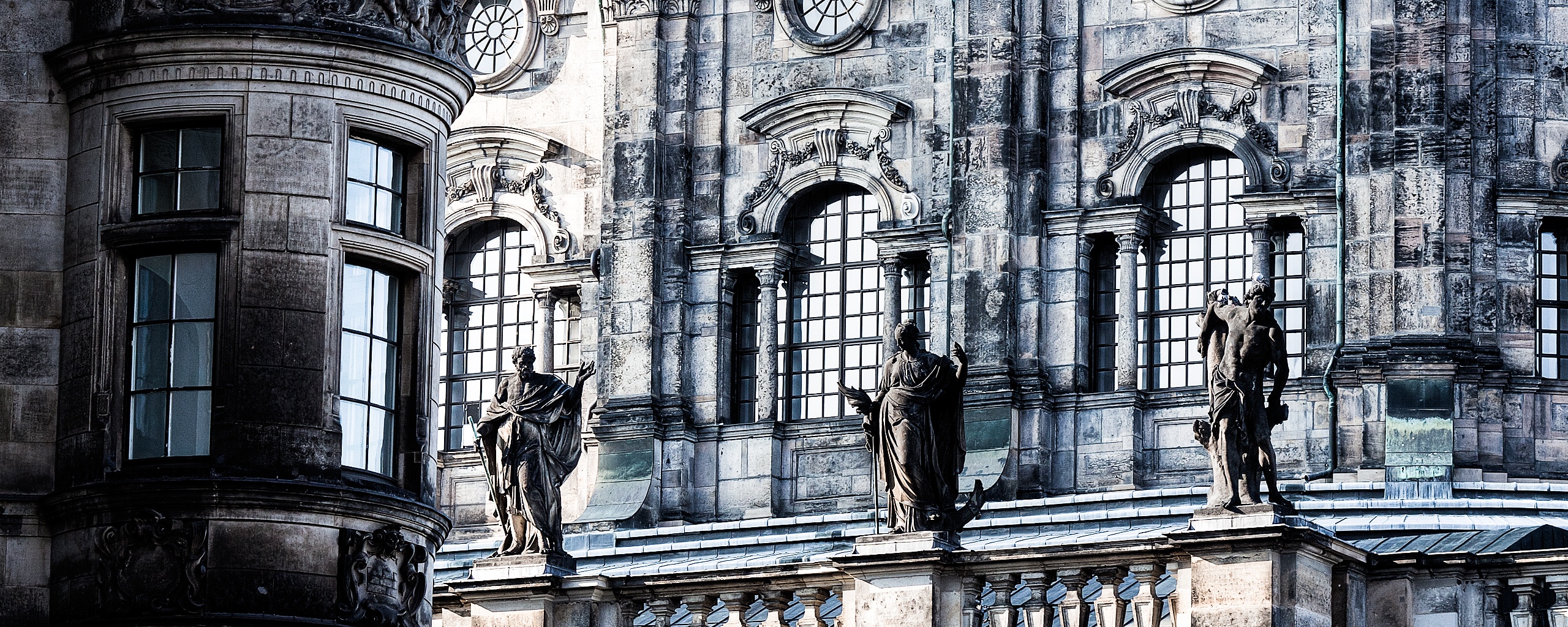 Hofkirche в Дрездене обои