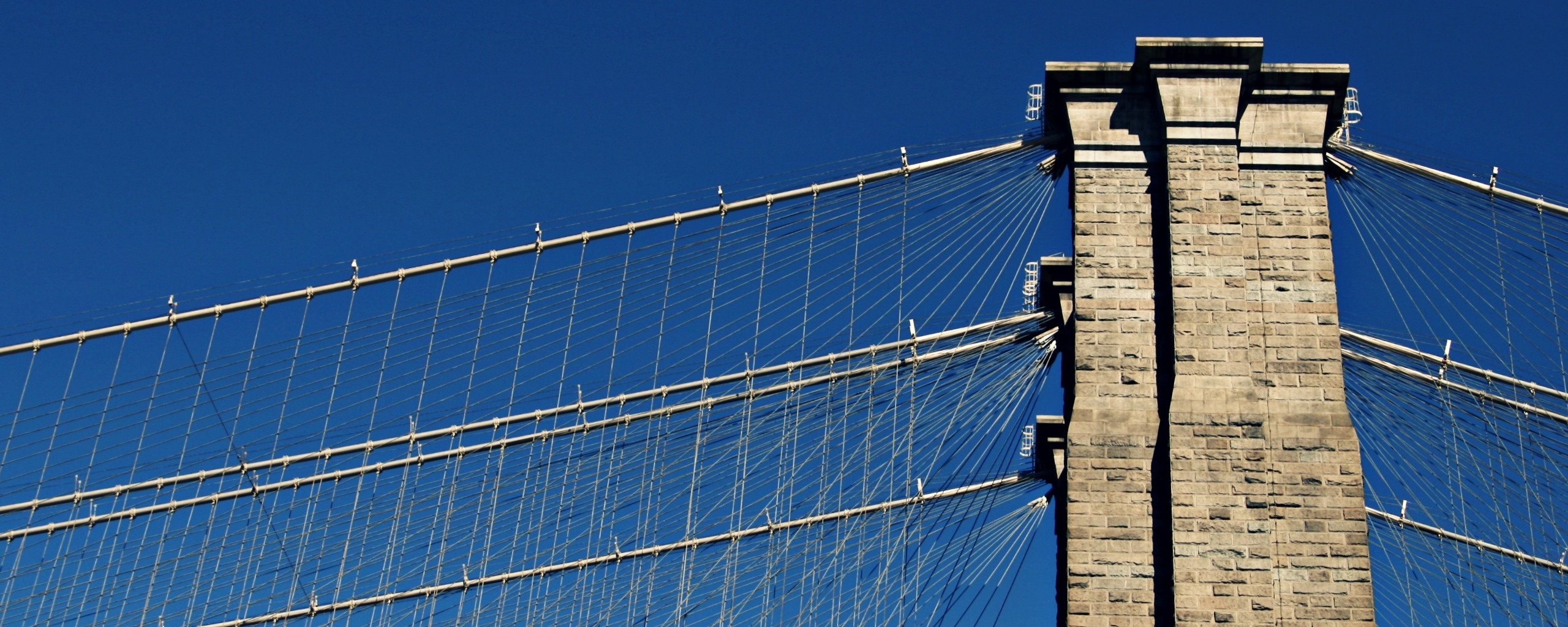 Одна из арок Бруклинского Моста обои